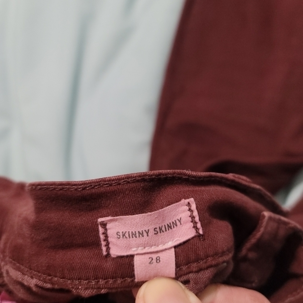 Madewell Women's Burgundy Skinny Jeans Size 28. Good PreOwned Condition.‎ - Picture 9 of 12